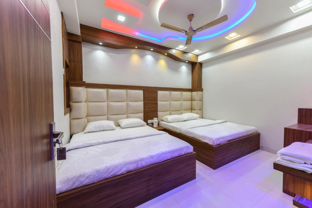 Hn Palace Homestay Agra  Bagian luar foto