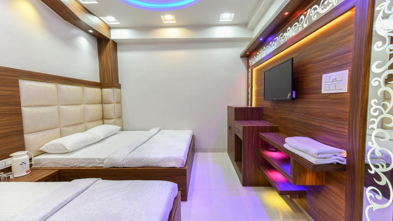 Hn Palace Homestay Agra  Bagian luar foto