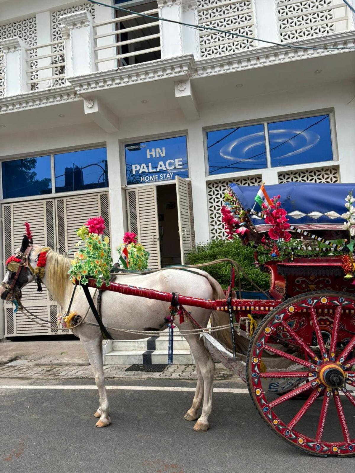 Hn Palace Homestay Agra  Bagian luar foto
